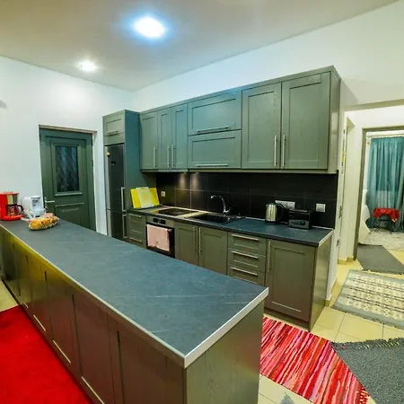 Tatil Evi Giorgos's Luxury Apartment. *