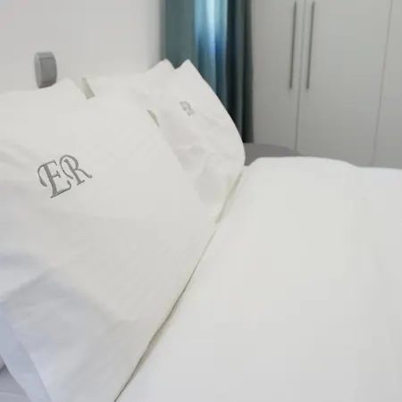 Giorgos's Luxury Apartment. Leonídion