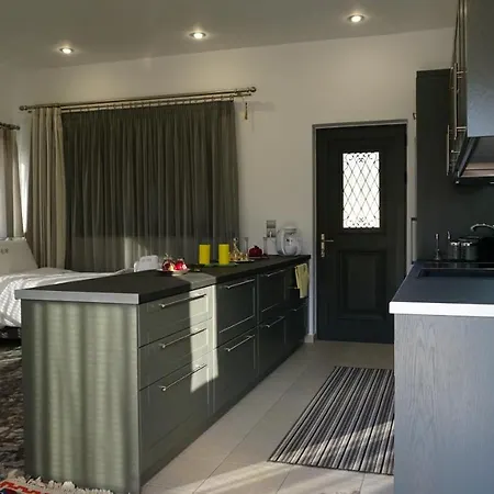 Giorgos's Luxury Apartment.