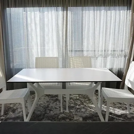 別荘 Giorgos's Luxury Apartment. *